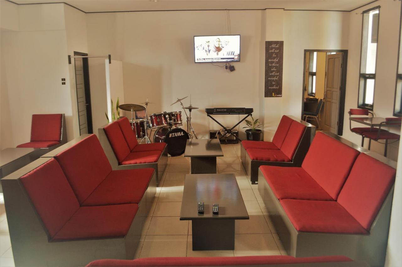 Reddoorz Near Jalan Sudirman Padang Hotel Buitenkant foto