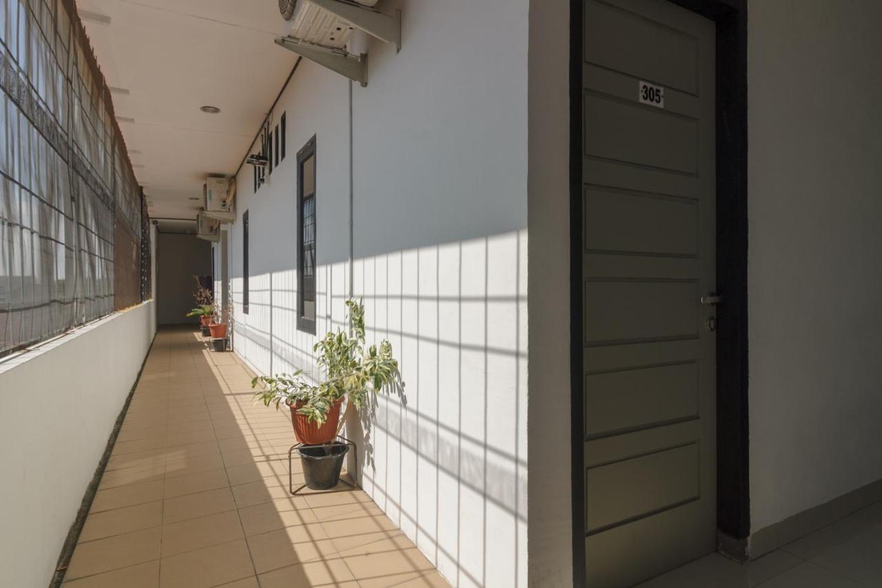 Reddoorz Near Jalan Sudirman Padang Hotel Buitenkant foto