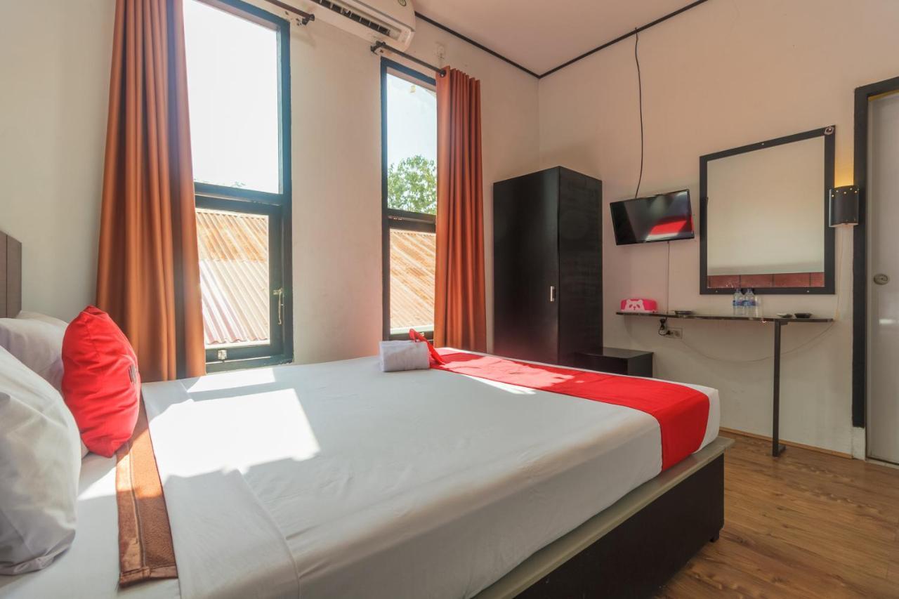 Reddoorz Near Jalan Sudirman Padang Hotel Buitenkant foto