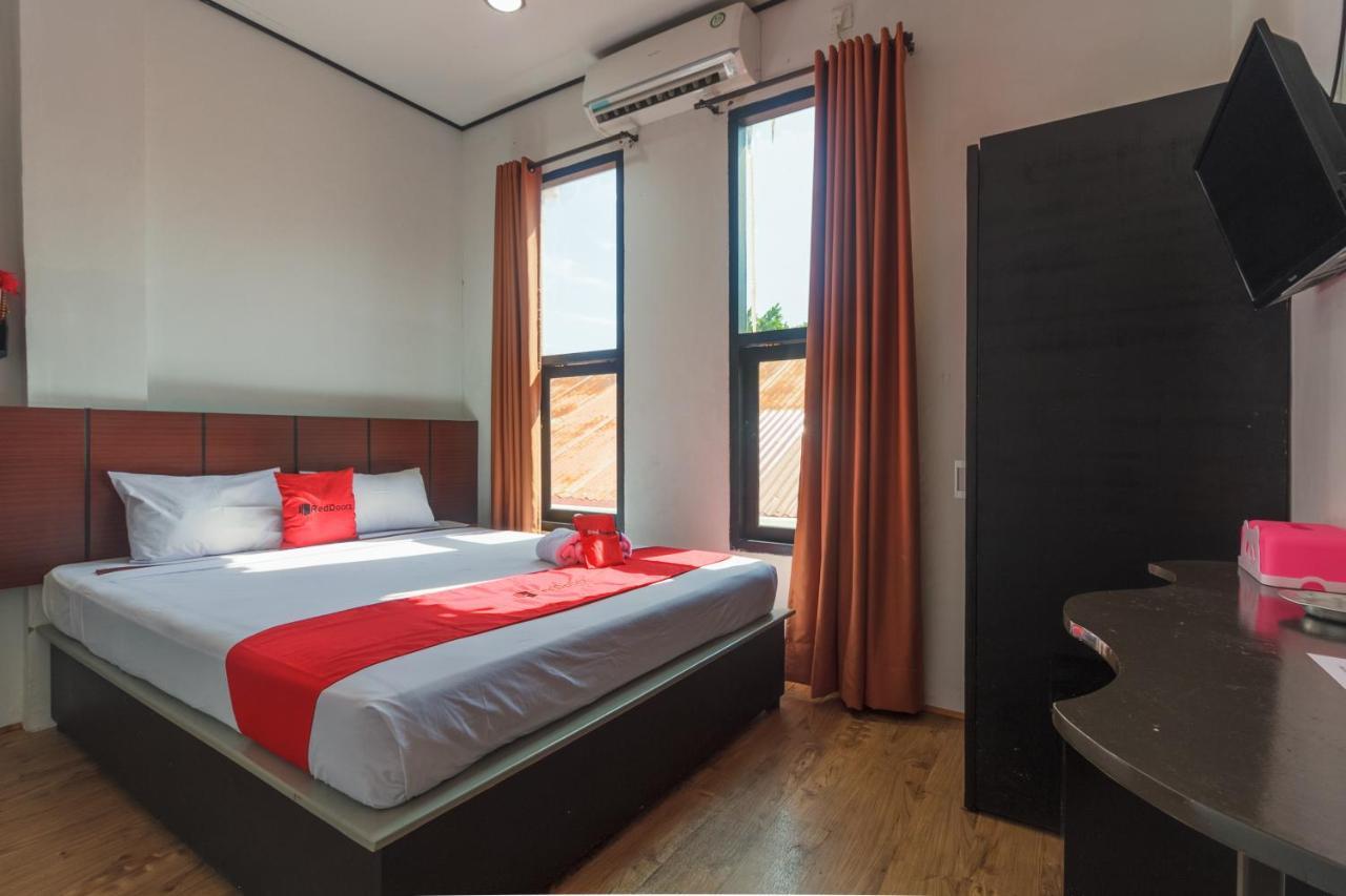 Reddoorz Near Jalan Sudirman Padang Hotel Buitenkant foto